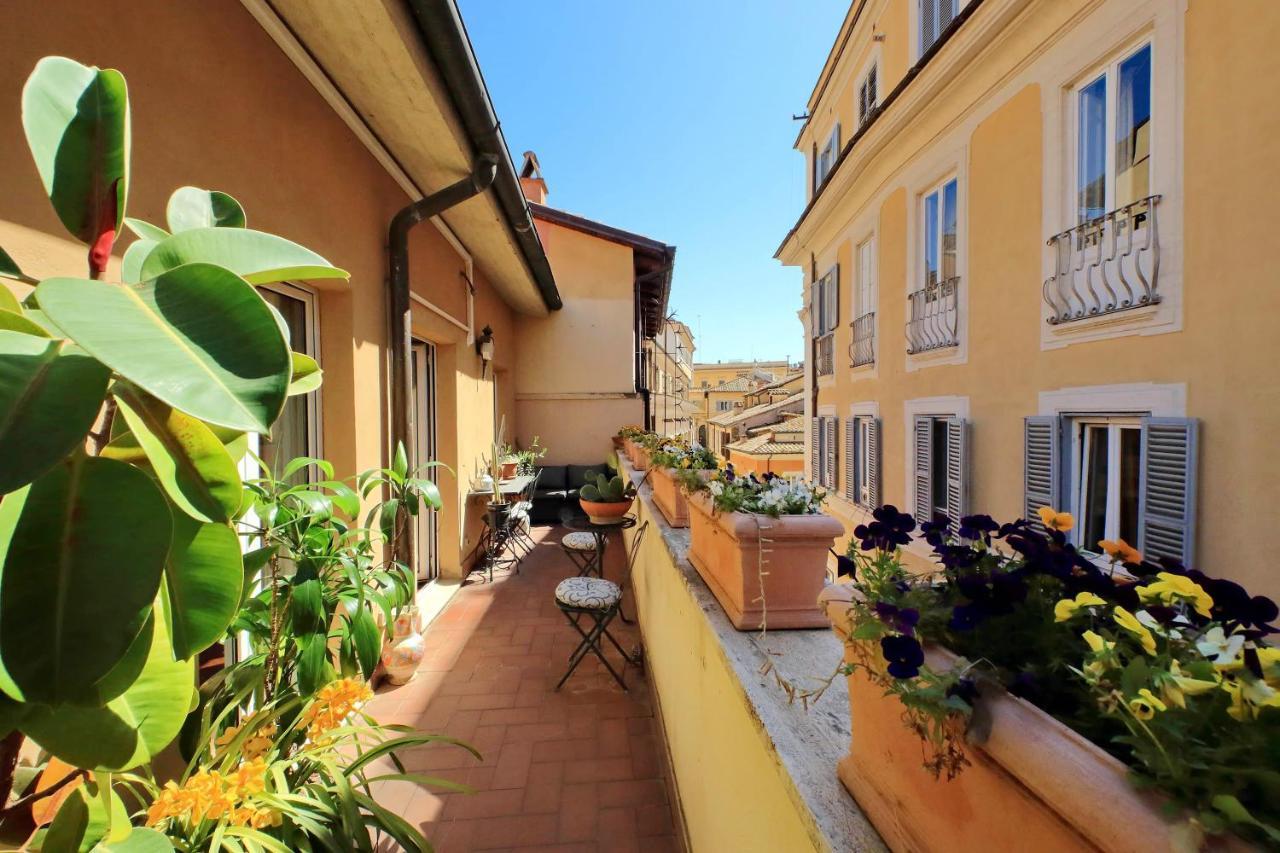 4Bnb - Luxury Trevi Apartment W Terrace Rome Bagian luar foto