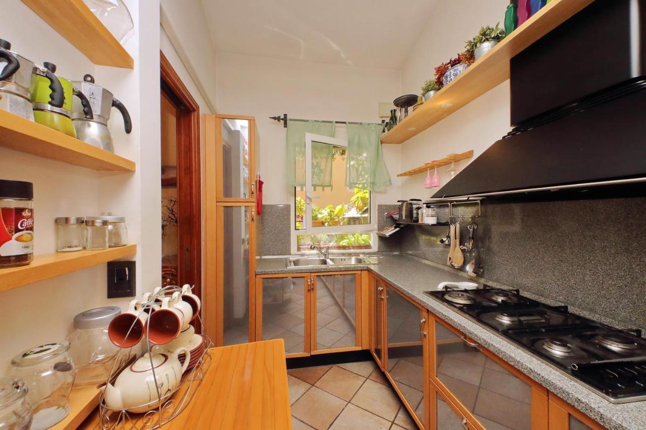 4Bnb - Luxury Trevi Apartment W Terrace Rome Bagian luar foto