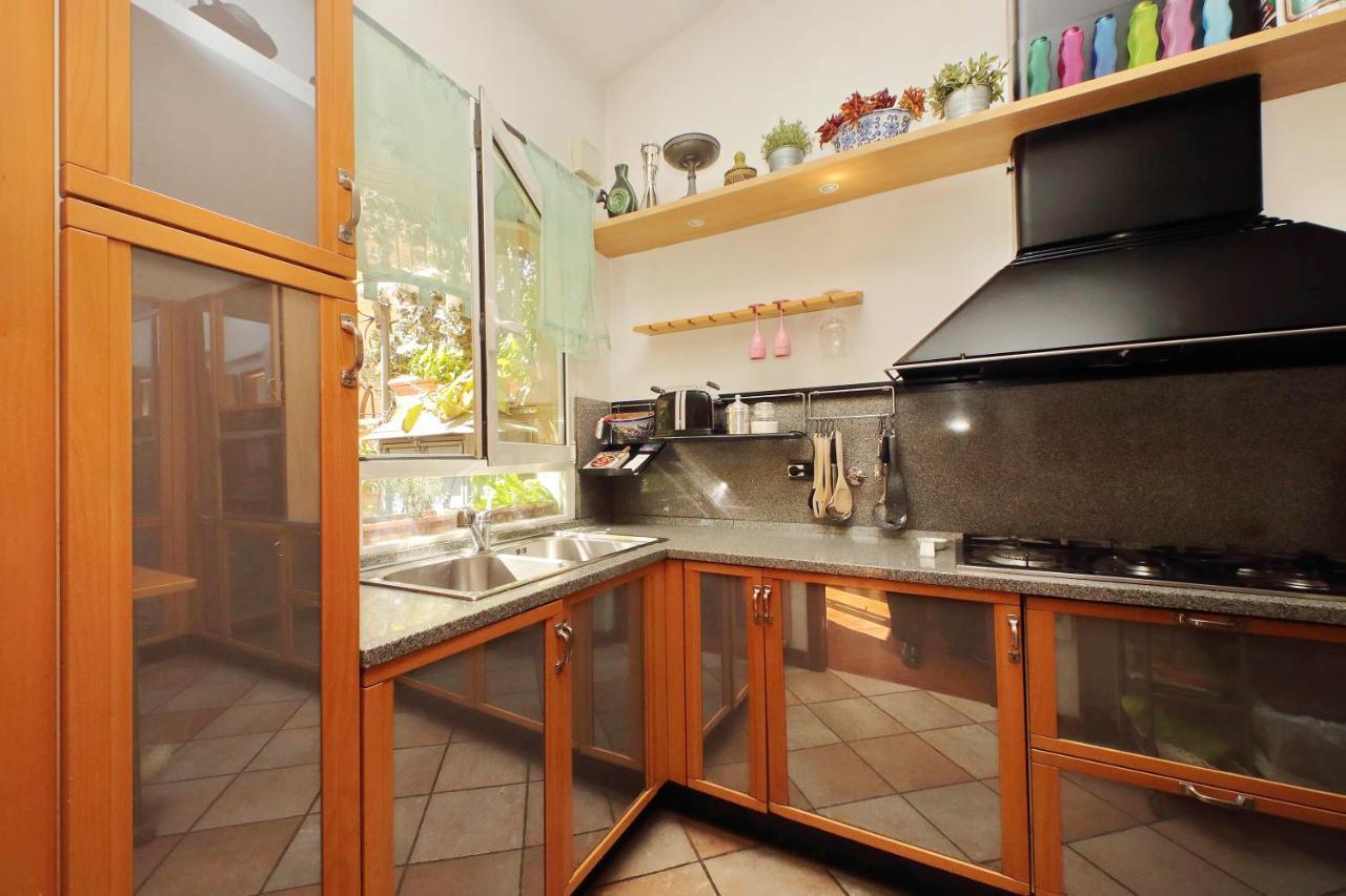 4Bnb - Luxury Trevi Apartment W Terrace Rome Bagian luar foto