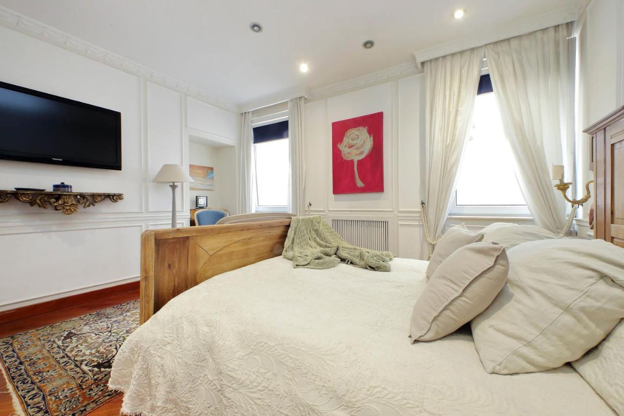 4Bnb - Luxury Trevi Apartment W Terrace Rome Bagian luar foto