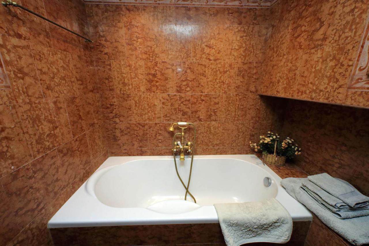 4Bnb - Luxury Trevi Apartment W Terrace Rome Bagian luar foto